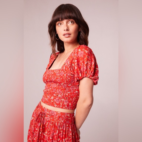 Band Of The Free JOELLE CRIMSON FLORAL SMOCKED TOP - Picture 3 of 5